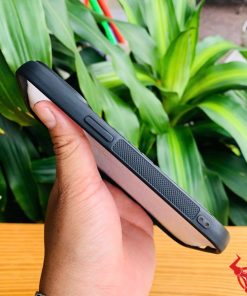 Ốp iPhone 14 Pro màu đen da cá sấu handmade