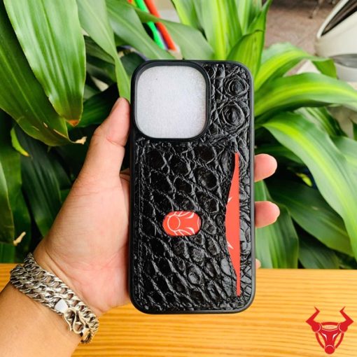 Ốp lưng iPhone 14 Pro da cá sấu đen có khe thẻ EXAA8