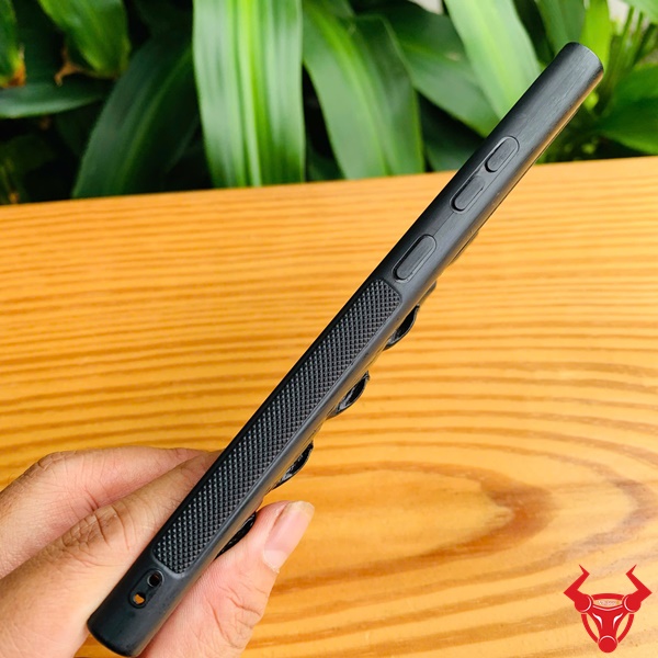 Ốp lưng thủ công da cá sấu – Đẳng cấp phái mạnh Ốp lưng S24 Ultra bằng da cá sấu thật cho doanh nhân