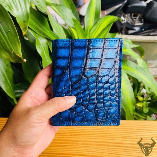 Ví Đứng Da Cá Sấu Patina VJA8 – Sang Trọng Từ Hai Mặt