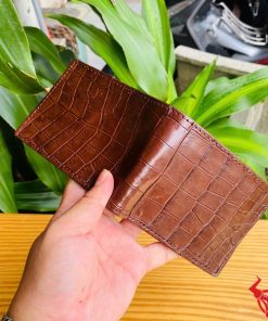 Ví Da Cá Sấu VFA8 Màu Nâu Đất Đẳng Cấp