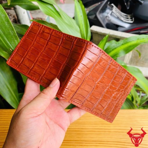 Ví Da Cá Sấu VFA8 Màu Nâu Sẫm Đẳng Cấp