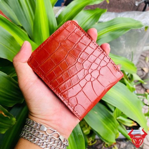 Tinh Tế Trong Từng Đường Vân – Ví Da Bụng Cá Sấu VUAA8
