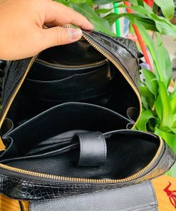 Hình ảnh balo da cá sấu bền bỉ, sang trọng, cao cấp, năng động, thiết kế theo yêu cầu.