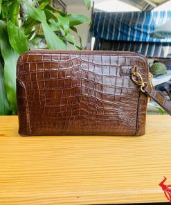 Clutch cầm tay nam cao cấp da cá sấu CIAA8 màu nâu đất