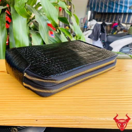 Clutch thời trang da cá sấu đen mạnh mẽ và tiện lợi CIAA8