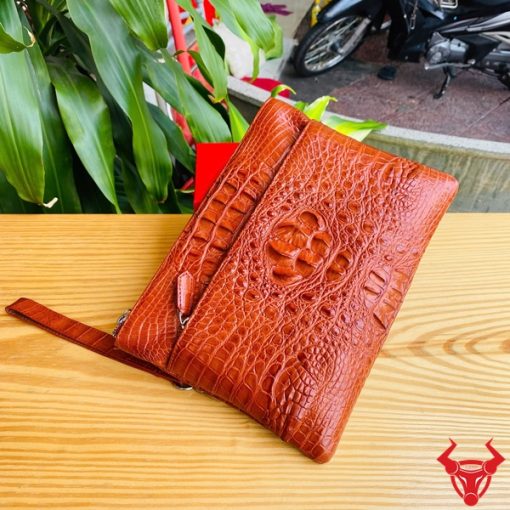 Clutch nam da cá sấu nâu đỏ, thời trang cho quý ông.