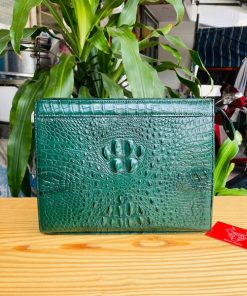 Clutch CKA4 xanh lá – thời trang quý ông độc bản.