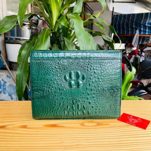 Clutch CKA4 xanh lá – thời trang quý ông độc bản.