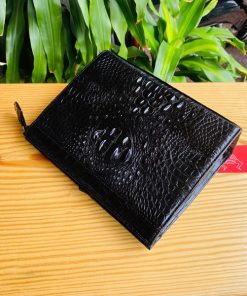 Clutch da thật đen – đậm chất thủ công cao cấp.