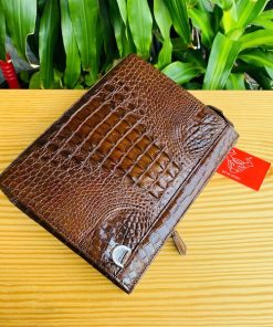 Clutch cá sấu vintage – món quà mang ý nghĩa và đẳng cấp.