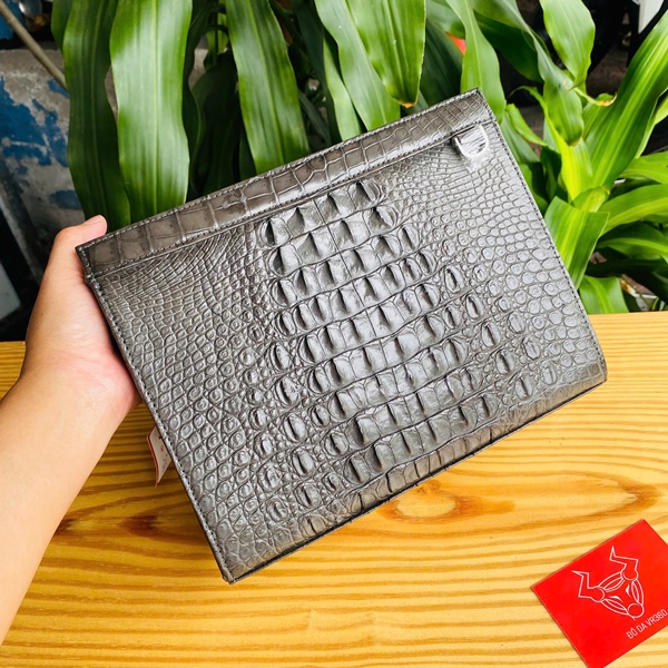 Phụ Kiện Cao Cấp Cho Quý Ông – Clutch CKA4 Clutch gù cá sấu xám – phụ kiện của đẳng cấp.