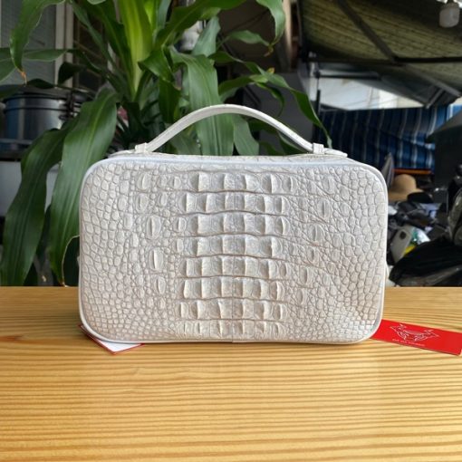 Túi clutch da cá sấu trắng ngà CJA4 – phong cách thượng lưu.