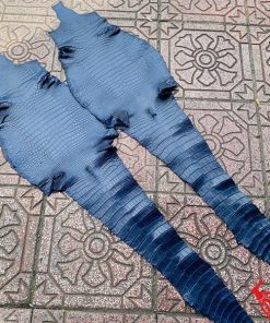 Da cá sấu nguyên con thuộc mềm màu xanh navy