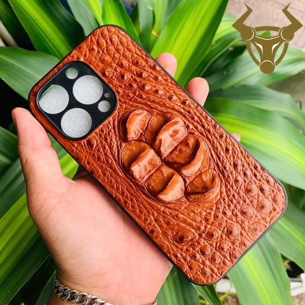 Ốp Lưng iPhone 16 Pro Da Cá Sấu Gù Thủ Công – Mạnh Mẽ và Tinh Tế