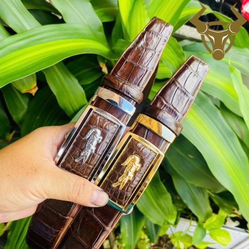 Thắt lưng da cá sấu dây liền nam tính, màu nâu trầm.