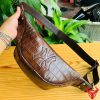 Túi da cá sấu TTA8 mang lại sự tự do và phong cách cho người yêu thời trang.