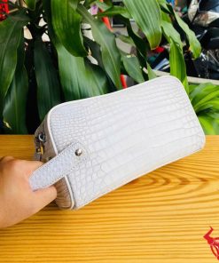 Clutch nam da cá sấu trắng bạch tạng CGA8 tinh tế và cá tính.