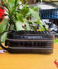 Clutch CGA4 màu đen – dành cho người đàn ông bạn quý trọng.