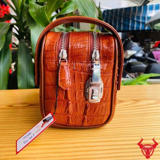 CGA4 – túi clutch thời trang từ tự nhiên.