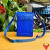 Túi đeo chéo cá sấu xanh thiết kế tối giản, nổi bật gu thẩm mỹ riêng.