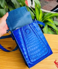 Túi da cá sấu đeo chéo dành cho doanh nhân trẻ trung, cá tính.