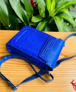 Túi cá sấu đặt may riêng – thể hiện dấu ấn cá nhân độc đáo.