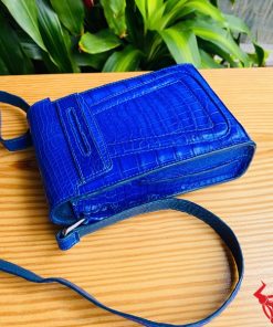 Túi cá sấu bụng cao cấp – phụ kiện thời trang đậm chất riêng.