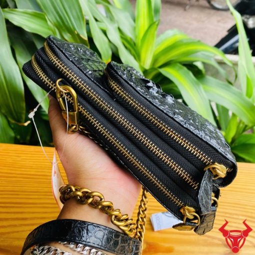 Túi da cá sấu bền bỉ, cao cấp, năng động, tiện dụng.