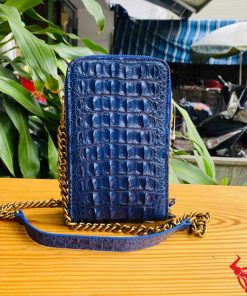 Túi da cá sấu tiện dụng, cao cấp, bền bỉ, năng động.