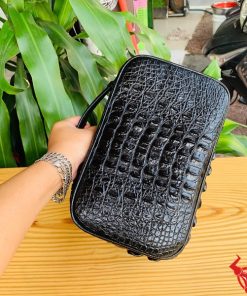 Túi clutch golf CJA4 da cá sấu đen – đẳng cấp quý ông.