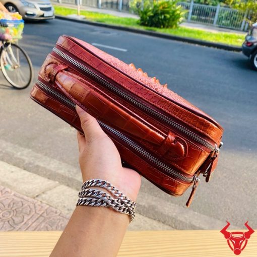 Túi golf thời trang da cá sấu gù cao cấp CJA4 màu nâu đỏ
