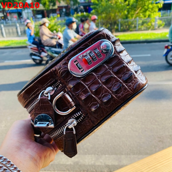 Clutch Da Cá Sấu Nam Chính Hãng CJA4 Nâu Đất Túi xách golf nam cao cấp da cá sấu nâu đất CJA4