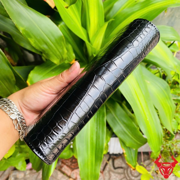 Ví Cầm Tay BLAA8 Da Cá Sấu Thật Thiết Kế 2 Ngăn Ví da cá sấu BLAA8 ba gấp, kiểu dáng thông minh tiện lợi