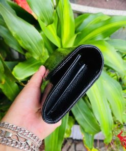 Ví nữ da cá sấu đen ba gấp cao cấp, thiết kế cải tiến hai ngăn.