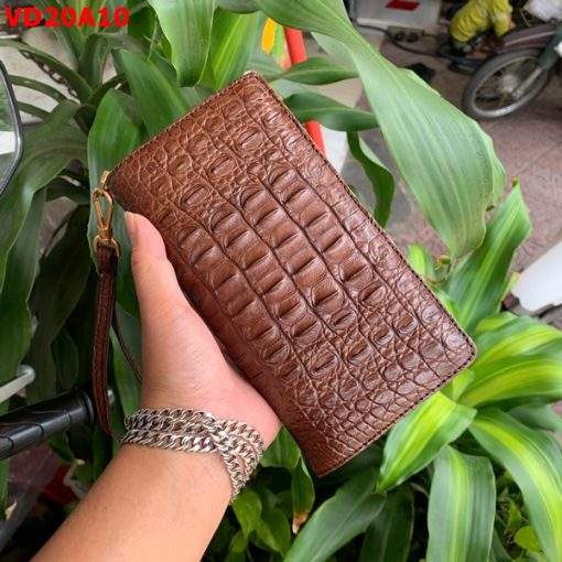 Ví nam cầm tay da gai lưng cá sấu BZA1 màu nâu đỏ – đẳng cấp tự nhiên.