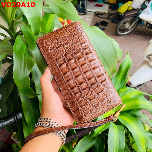 Ví Dài Da Cá Sấu Gai Cao Cấp BZA1 | Đẳng Cấp Không Dành Cho Số Đông Ví dài cầm tay da cá sấu BZA1 tiện ích, thích hợp mọi hoàn cảnh.