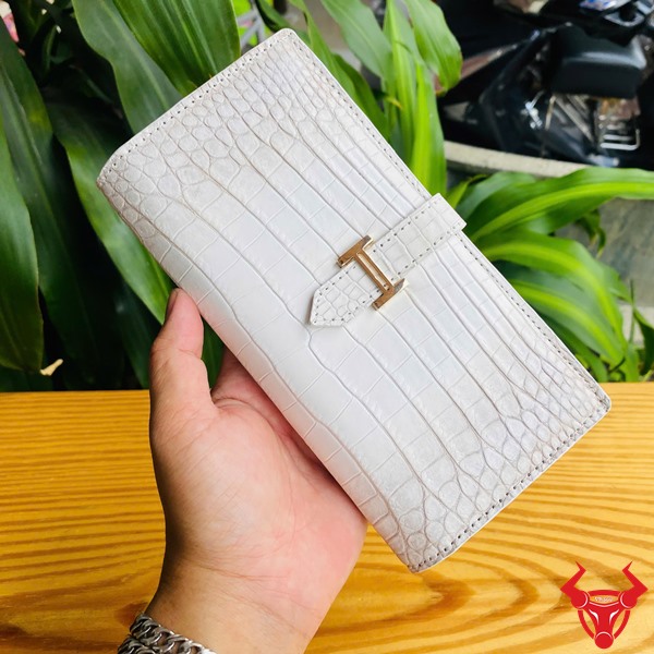 Ví Nữ Hai Gấp Cao Cấp Da Cá Sấu Thật Màu Trắng BYA8 Ví nữ cao cấp da cá sấu bạch tạng thời thượng hai gấp