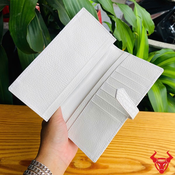 Ví Cầm Tay Quý Phái Da Cá Sấu Trắng Cho Nữ Ví nữ thời thượng hai gấp từ da cá sấu bạch tạng
