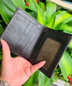 Ví đứng 1M da cá sấu gai lưng, biểu tượng thời trang cao cấp, thiết kế đẳng cấp.