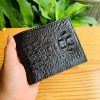 Ví nam da cá sấu nguyên con VBA7 gù đầu sang trọng và bản lĩnh.
