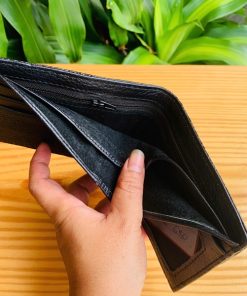 Ví nam cá sấu thật VBA7 thiết kế độc bản từ phần gù và lưng tự nhiên.
