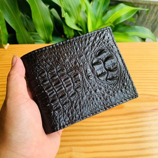 Ví nam da cá sấu nguyên con VBA7 gù đầu sang trọng và bản lĩnh.