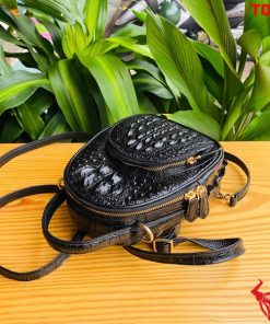 Balo mini cá sấu, đen huyền bí.
