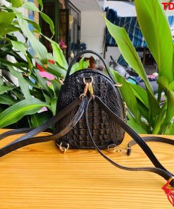 Balo mini cá sấu đen, trẻ trung, tiện ích.