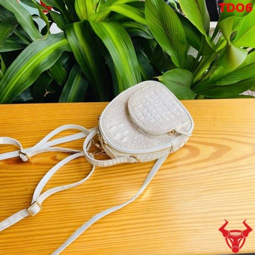 Balo mini cá sấu, năng động, tinh tế.