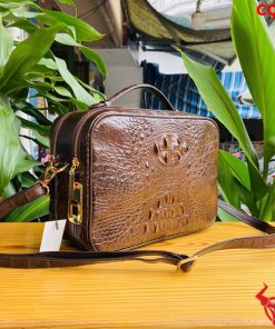 Clutch cá sấu nâu đất, cao cấp.