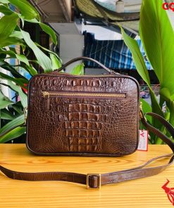 Clutch cá sấu nâu đất, đẳng cấp.