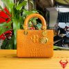 Túi nữ da cá sấu gù màu vàng bò cao cấp, sang trọng